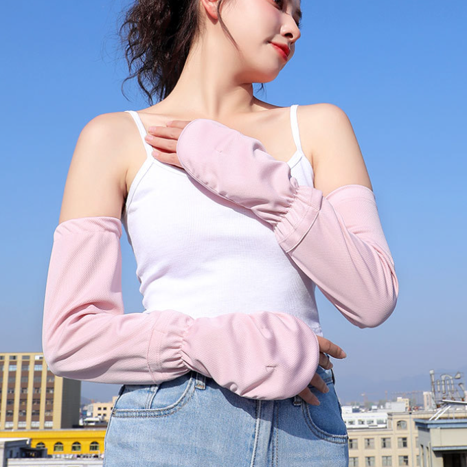 통기성이 좋고 땀 흡수율도 좋아 여름까지 온 계절 내내 착용하기 좋은 제품입니다. <중국구매대행 쇼핑몰 자외선 차단 토시>