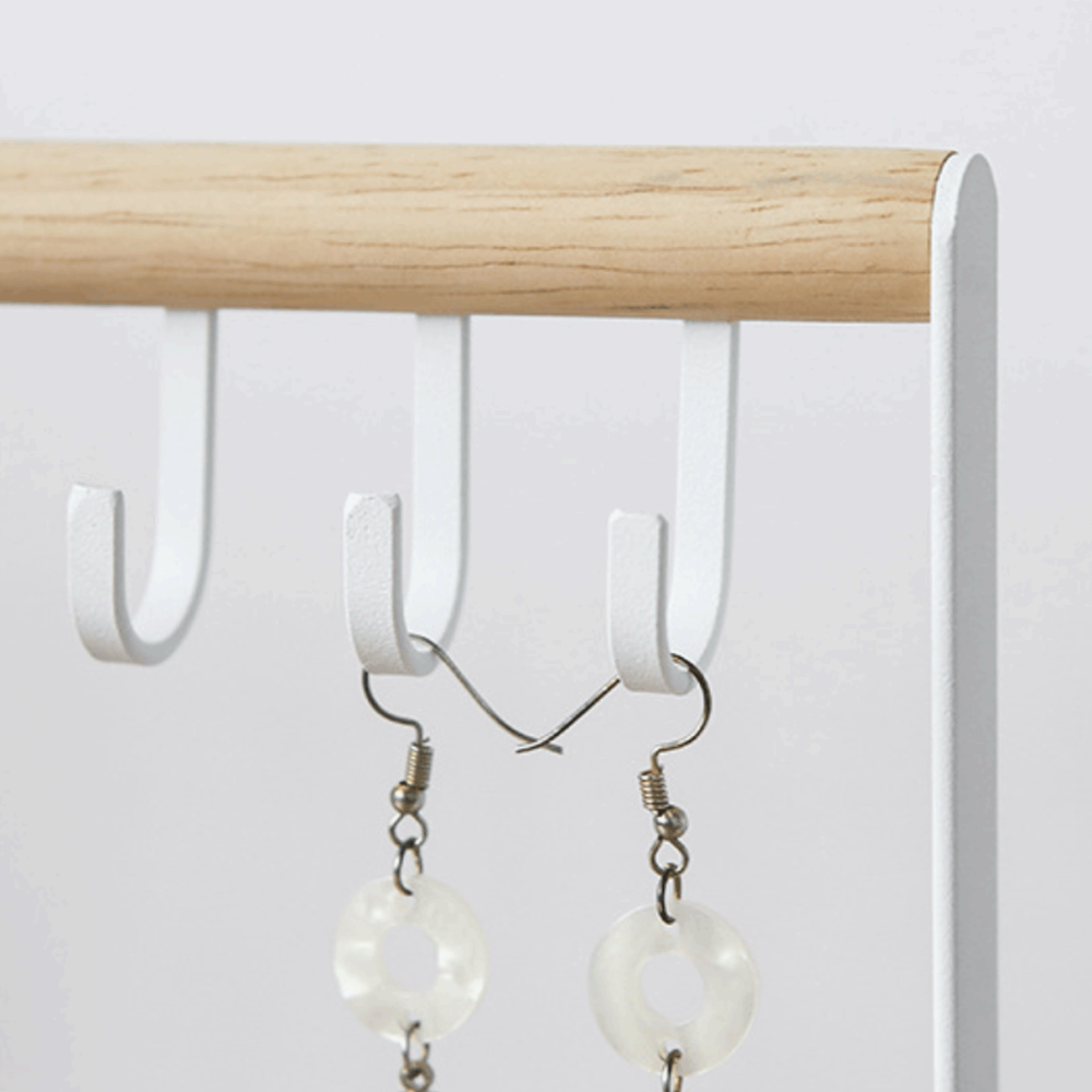 간편하게 걸어두기만 하면 보관이 용이한 알리바바구매대행 추천 악세사리걸이