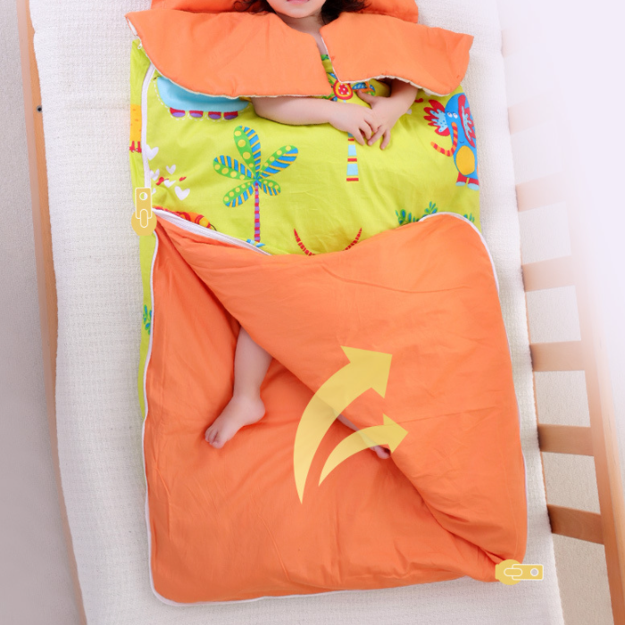 너무 덥거나 할 때 온도 조절을 위한 이중 지퍼 처리가 되어있고, 기저귀 등을 갈 때에도 편하게 사용할 수 있어요. <중국구매대행 추천 어린이 면 침낭>