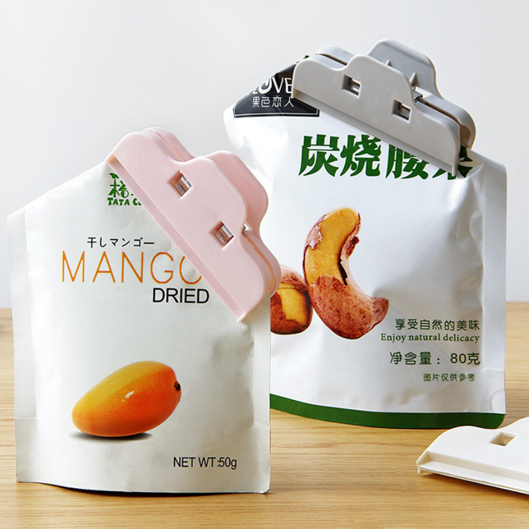 뜯어진 봉투나 봉지를 집을 수 있는 봉투 클립 제품입니다. <알리바바구매대행 추천 봉투 클립>