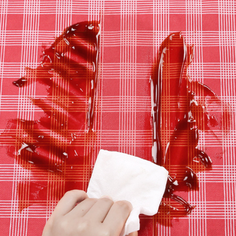돗자리에 물이 잘 들지 않고 방수가 되어 쏟아진 얼룩이 깔끔하게 지워집니다. <알리바바구매대행 추천 피크닉 돗자리>