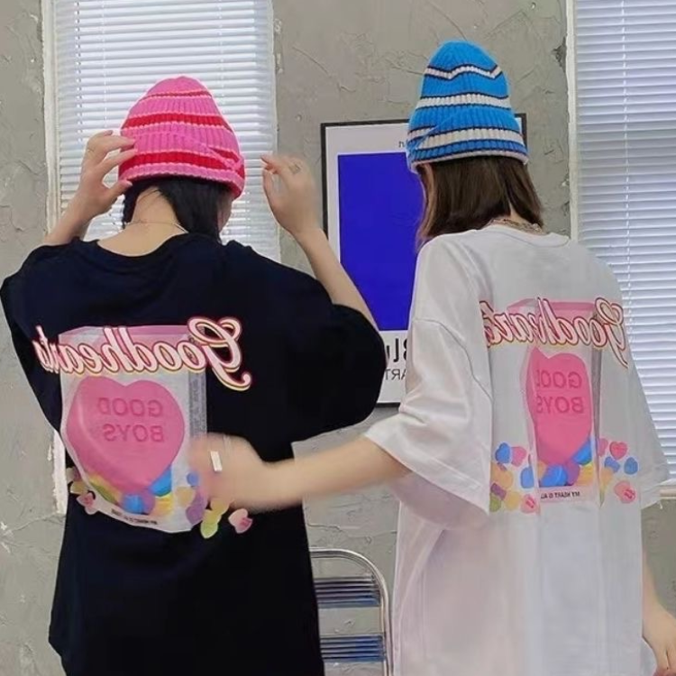봄, 가을, 겨울 언제든 포인트 주기 좋은 니트모자 제품입니다. <알리바바구매대행 추천 스트라이프니트모자>