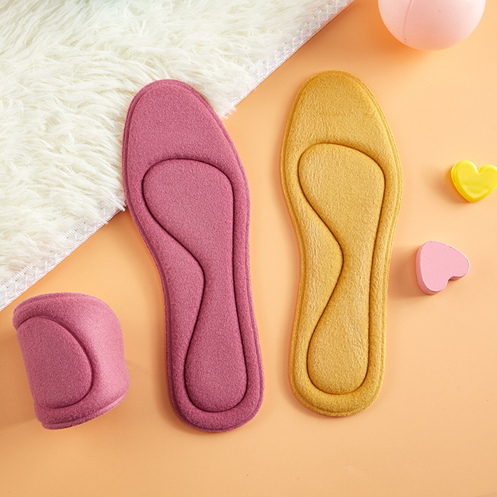 깔창의 바닥은 기모처리가 되어있어 발열이 잘 되서 무척 따뜻해요. <알리바바구매대행 추천 어린이 발열 깔창>