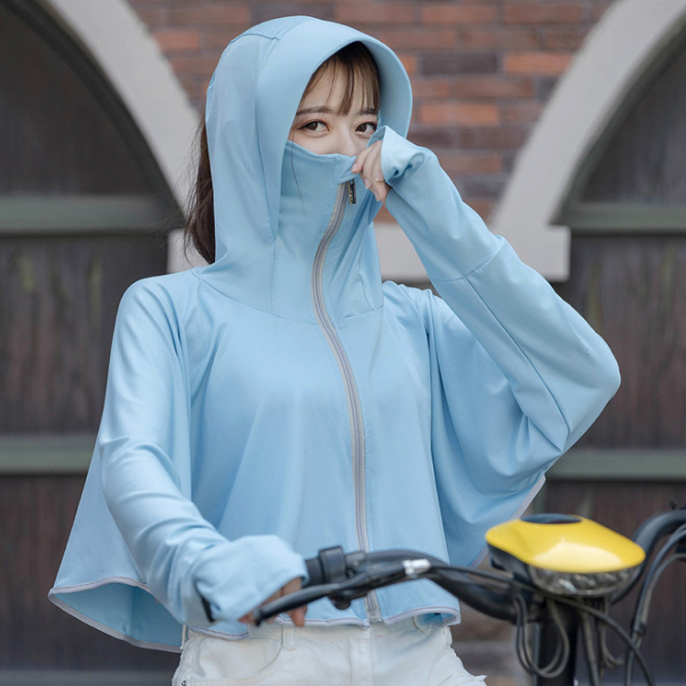 지퍼로 착용이 편하고, 끝까지 올리면 마스크처럼 코까지 가릴 수 있어 코로나 시대 착용하기 좋은 것 같아요. <알리바바구매대행 추천 썬스크린 자켓>
