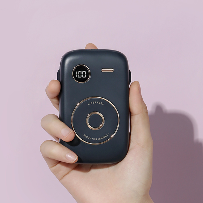 10000mAh 용량으로 데일리로, 여행을 다닐 때 가지고 다니기 좋은 상품입니다. <알리바바구매대행 추천 휴대폰 보조 배터리>
